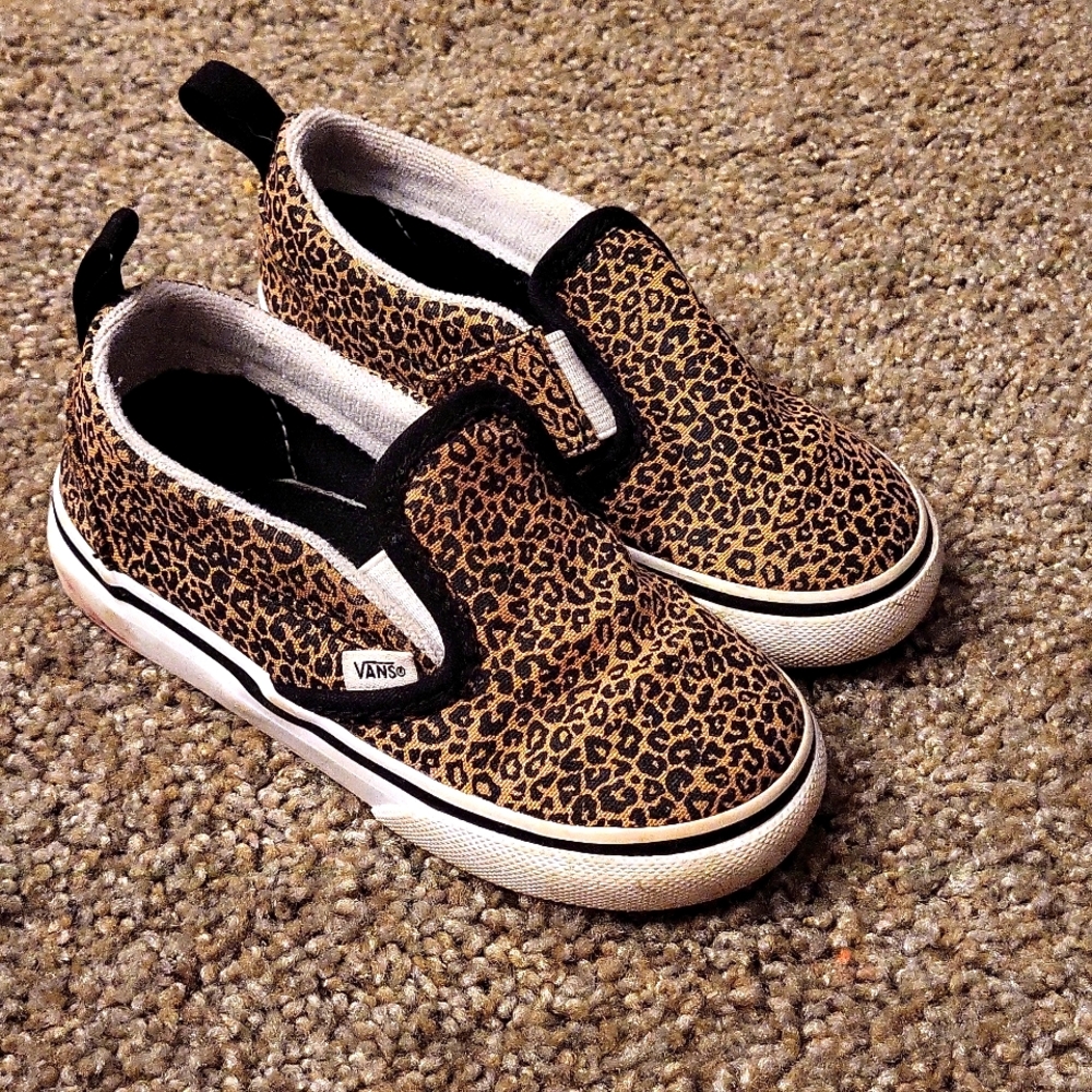 Vans Kids Leopard Print Slip-On Sneakers